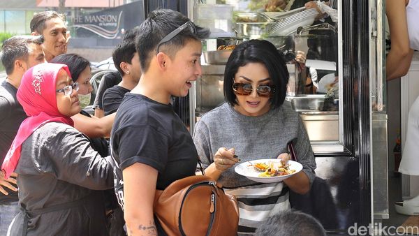 Makan Siang Apa, Krisdayanti?