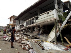 Jumlah Korban Tewas Gempa Ekuador Capai 350 Orang, Ribuan Orang Terluka