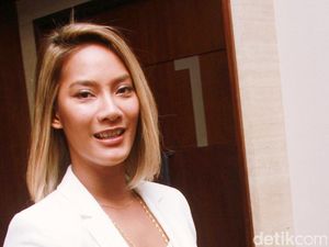 Soal Ibu, Tara Basro: Panutan Gue Sebagai Perempuan Soal Ibu, Tara Basro: Panutan Gue Sebagai Perempuan