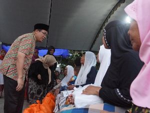 Revolusi Penanggulangan Kemiskinan Ala Kang Yoto Revolusi Penanggulangan Kemiskinan Ala Kang Yoto