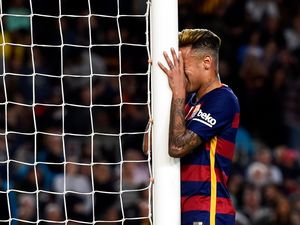 Dikritik Keras, Neymar Dapat Dukungan