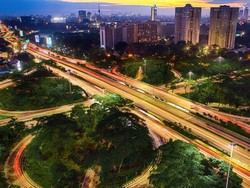 Kisah di Balik Jembatan Semanggi