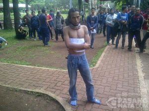 Tipu Calon Driver GrabBike, Nuril Ditelanjangi di Cibubur