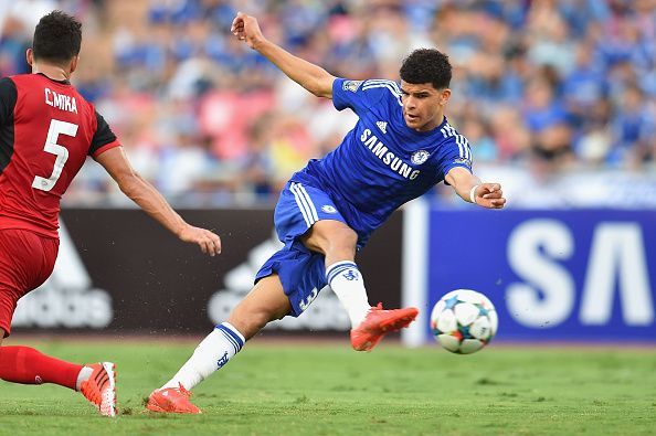  Dominic Solanke #35 of Chelsea FC during the international friendly match between Thailand All-Stars and Chelsea FC at Rajamangala Stadium on May 30, 2015 in Bangkok, Thailand.  (Photo by Thananuwat Srirasant/Getty Images)