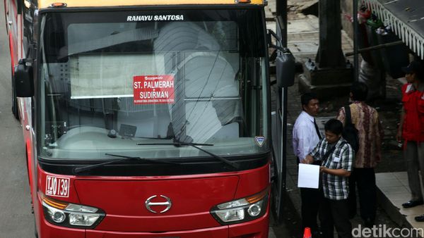 Empat Stasiun KA Terintegrasi dengan TransJakarta