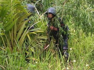 Kemlu: 2 Prajurit TNI yang Ditahan Malaysia Sudah Diserahkan Kemlu: 2 Prajurit TNI yang Ditahan Malaysia Sudah Diserahkan