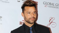 Ricky Martin Diburu Polisi Puerto Rico