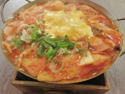 Double Pots: Personal Hotpot Komplet dengan Kuah Gaya Jepang hingga Korea