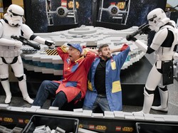 Milenium Falcon Terbesar Dari LEGO Star Wars