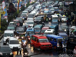 Ganjil Genap Depok Cuma Berlaku buat Mobil, Nakes-Ambulans Bebas Ganjil Genap Depok Cuma Berlaku buat Mobil, Nakes-Ambulans Bebas