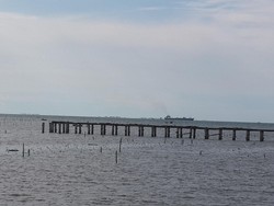 Didatangi Komisi IV, Nelayan Desa Lontar Keluhkan Kapal Penyedot Pasir