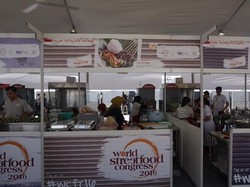 Ulekan yang Dibawa Tim Sate Maranggi Nyaris Ditahan di Bandara