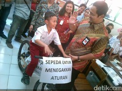 Lucunya Daffa Saat Ditemui Wali Kota Semarang: Ngumpet di Kolong Meja dan Minta Helm