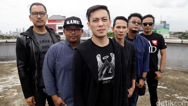 The Titans Coba Jalur Indie