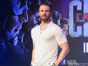 Inikah Kode Chris Evans Belum Selesai Jadi Captain America?