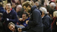 Tambahan tiga poin ini membuat Liverpool naik ke posisi ketujuh klasemen dengan 54 poin dari 33 laga sekaligus menjaga kansnya finis empat besar. Liverpool masih berselisih enam angka dari Arsenal di urutan keempat. Reuters/Carl Recine.