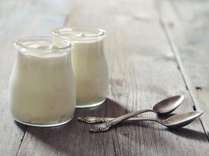 Konsumsi Yogurt Dapat Turunkan Risiko Kanker Usus Konsumsi Yogurt Dapat Turunkan Risiko Kanker Usus