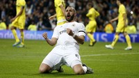 Tim tuan rumah mencetak gol melalui Karim Benzema, Lucas Vazquez dan Luka Modric. REUTERS/Juan Medina.