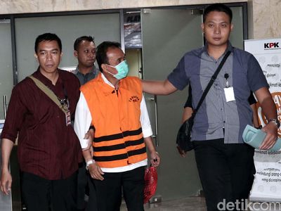 Panitera PN Jakpus Resmi Ditahan KPK