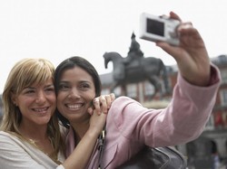 Serba-serbi Wisata Patung, Tak Sekadar Pajangan