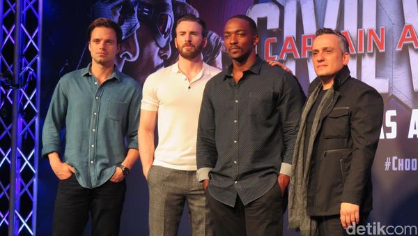 Tim Captain America Sambangi Singapura