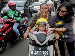 Ibu-ibu Diharapkan Bisa Jadi Panutan untuk Aman Berkendara