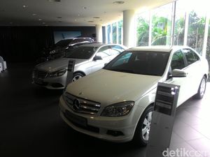 Berapa Kenaikan Harga Mobil Kalau Dolar Terus Naik?
