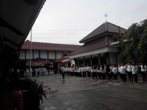 Belajar dari Semangat Sipir Perempuan yang Jaga Tahanan