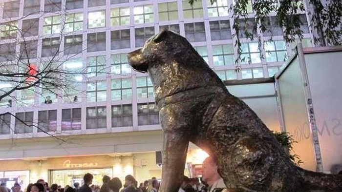 Patung Hachiko Patung Hachiko
