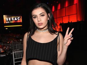 Charli XCX Sindir Green Day Soal Headliner di Coachella? Charli XCX Sindir Green Day Soal Headliner di Coachella?