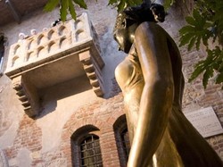 Kisah Patung Juliet yang Jadi Incaran Para Jomblo