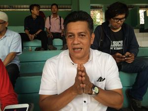 Rangkap Jabatan, Bagaimana Gusti Randa Membagi Waktu?