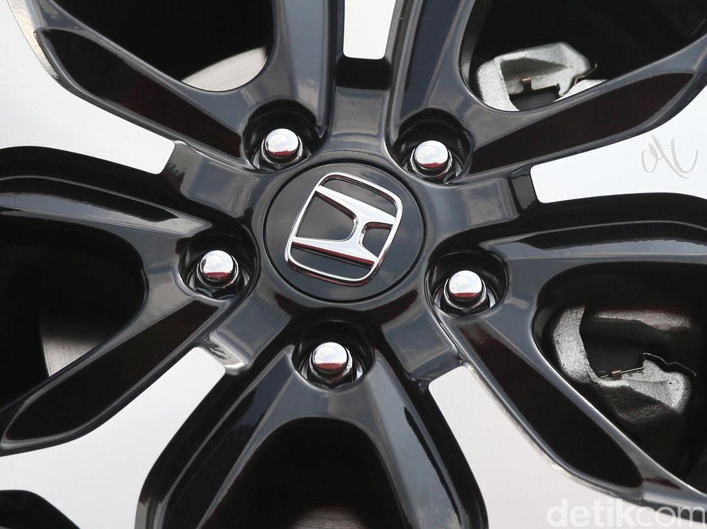 Honda Accord dan CR-V Jadul Di-recall karena Airbag