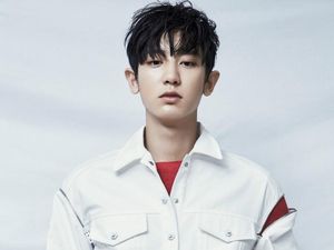 Chanyeol EXO Rilis Kolaborasi Bareng DJ Raiden, Lee Hi, dan CHANGMO Chanyeol EXO Rilis Kolaborasi Bareng DJ Raiden, Lee Hi, dan CHANGMO