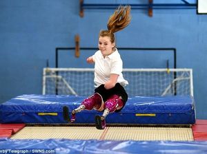 Hebat! Meski Tak Punya Lengan dan Kaki, Remaja Ini Juara Trampolin Nasional