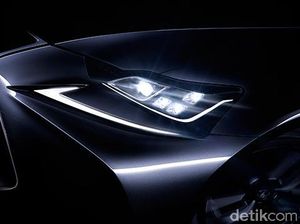 Sedan Sport Lexus IS Mulai Menggoda