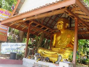 Jejak Bhiksu Sakti di Vihara Wat Pha Kho, Thailand