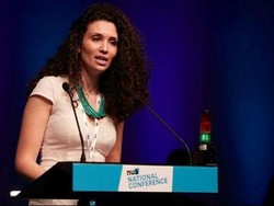 Muslimah Pertama yang Jadi Presiden Mahasiswa Inggris Diprotes