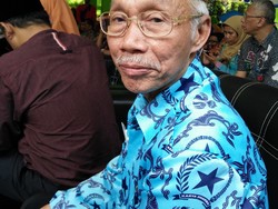 Ketemu Ridwan Kamil, Veteran Ini Minta Bus Damri Gratis