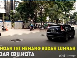 Pemotor Sering Serobot Trotoar, Daffa Farros Perlu ke Ibu Kota?