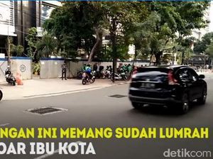 Pemotor Sering Serobot Trotoar, Daffa Farros Perlu ke Ibu Kota? Pemotor Sering Serobot Trotoar, Daffa Farros Perlu ke Ibu Kota?
