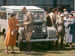 Perjalanan Ratu Elizabeth II Bersama Land Rover
