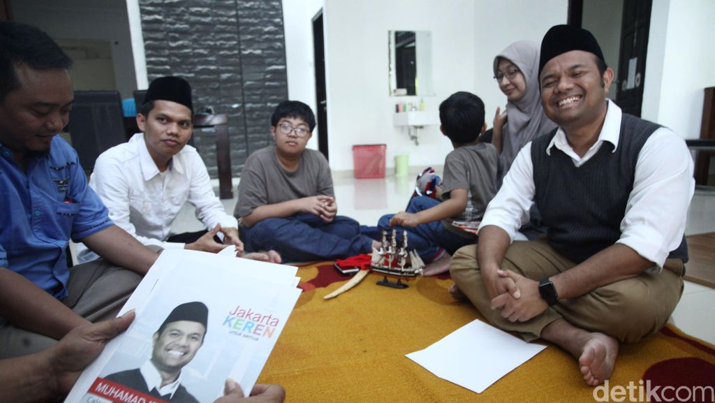 Tim Verifikasi Demokrat Datangi Kediaman Bacagub M Idrus Tim Verifikasi Demokrat Datangi Kediaman Bacagub M Idrus