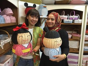 Sulap Rotan Jadi Karakter Lucu, Wanita Ini Raup Rp 50 Juta/Bulan