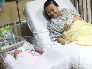 Tantri Kotak Tersadar Beratnya Jadi Ibu