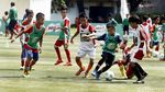 Mantan Pemain Timnas Beri Pelatihan Sepakbola