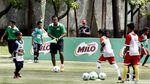 Mantan Pemain Timnas Beri Pelatihan Sepakbola