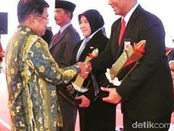 Pemkot Semarang Dapat Penghargaan Kota dengan Kinerja Terbaik 3 Tahun Berturut