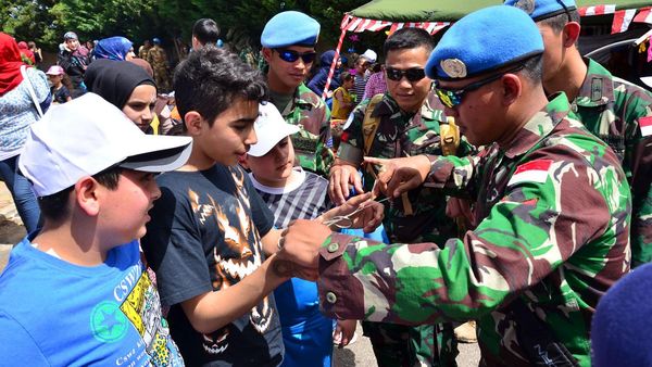 Satgas Indobatt Meriahkan Children Spring Festival