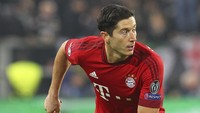 6. Robert Lewandowski. 67 gol dalam 100 laga. (Foto: Marco Luzzani / Getty Images)